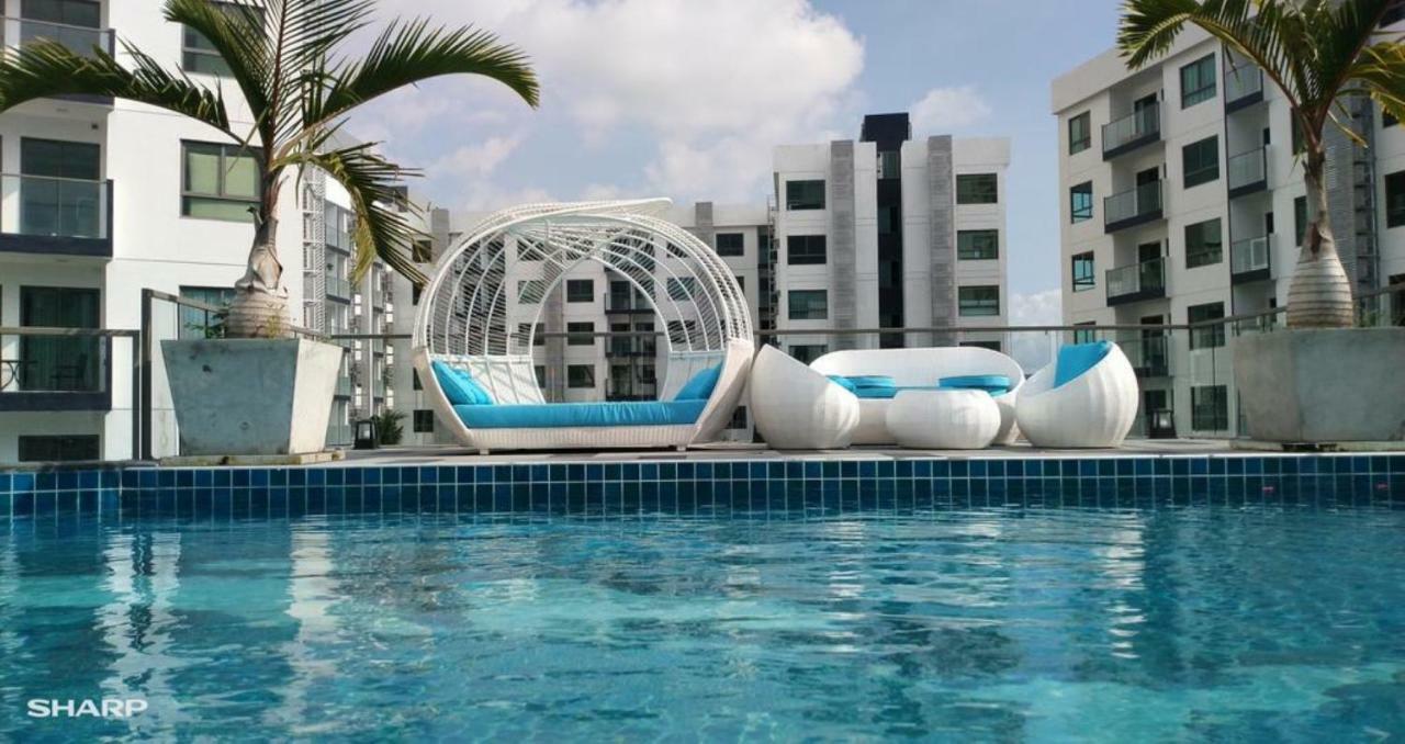 Arcadia Beach Resort Pattaya Exterior photo